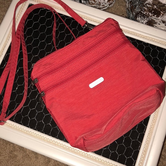 Baggallini Handbags - Baggallini Crossbody Bag